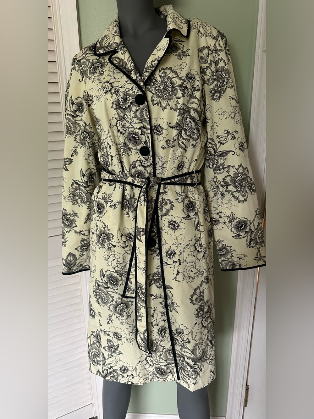For Joseph Jacket Front Tie Cream Floral Cotton Size Small